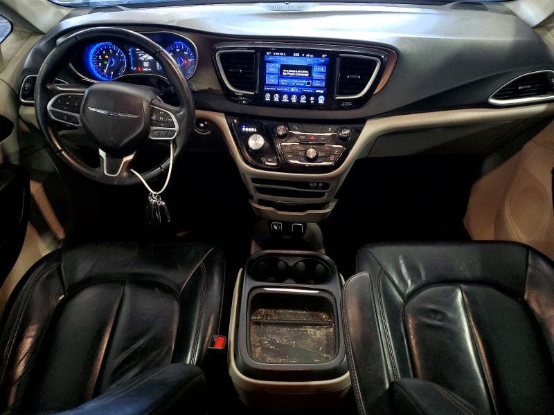 2017 CHRYSLER PACIFICA TOURING L 8