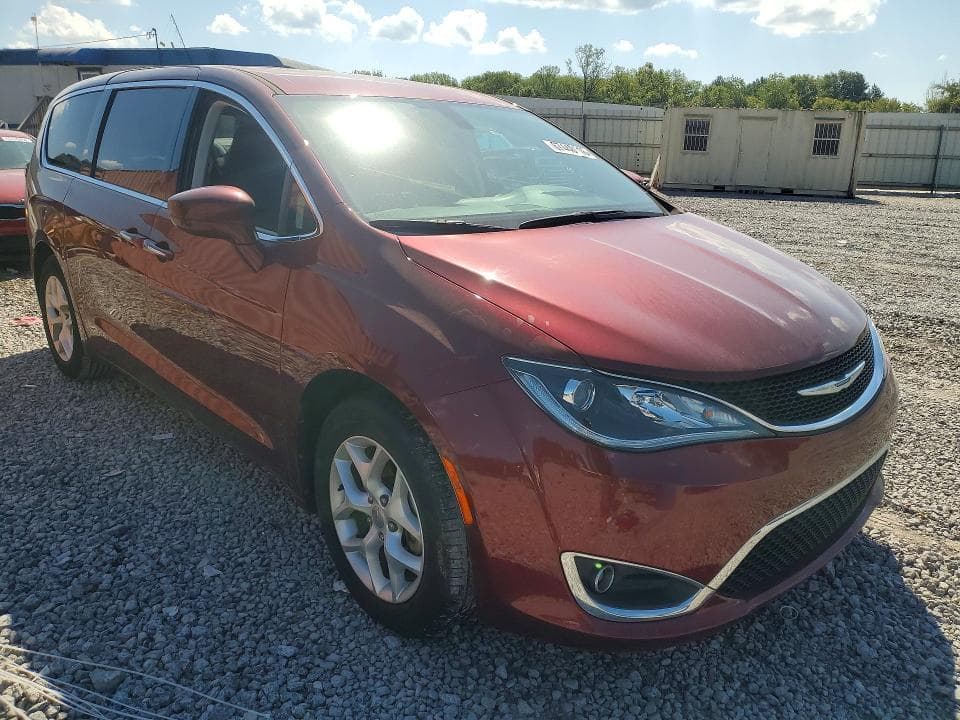 2018 CHRY PACIFICA 4