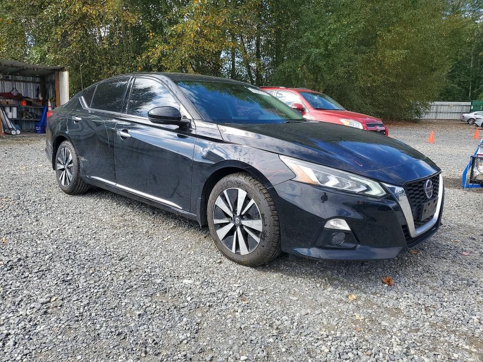 2019 NISSAN ALTIMA SV 4