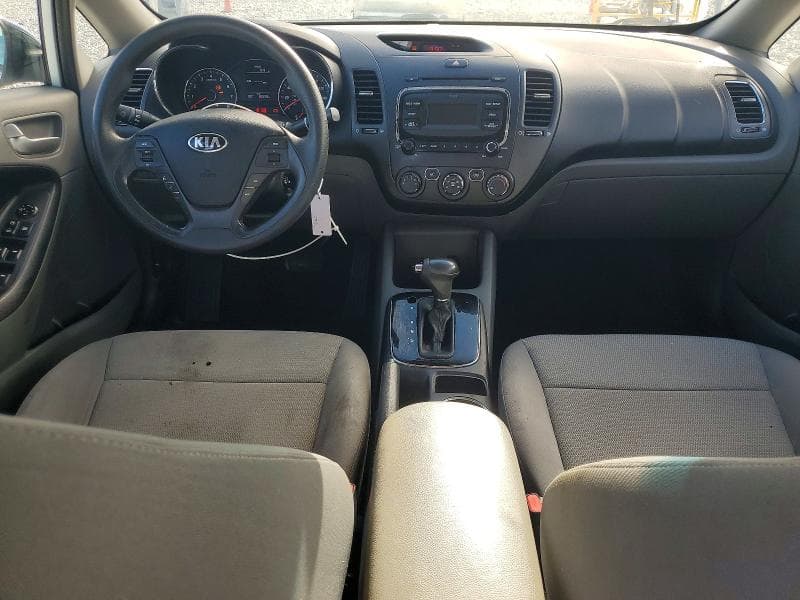 2017 KIA FORTE LX 8