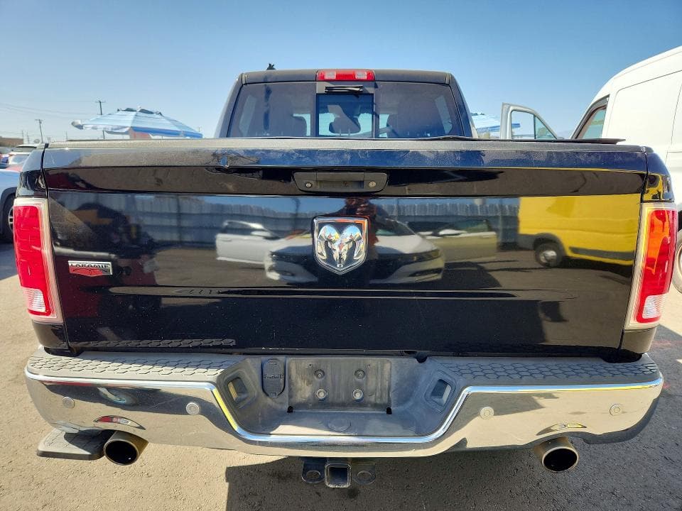2018 RAM 1500 LARAMIE 6