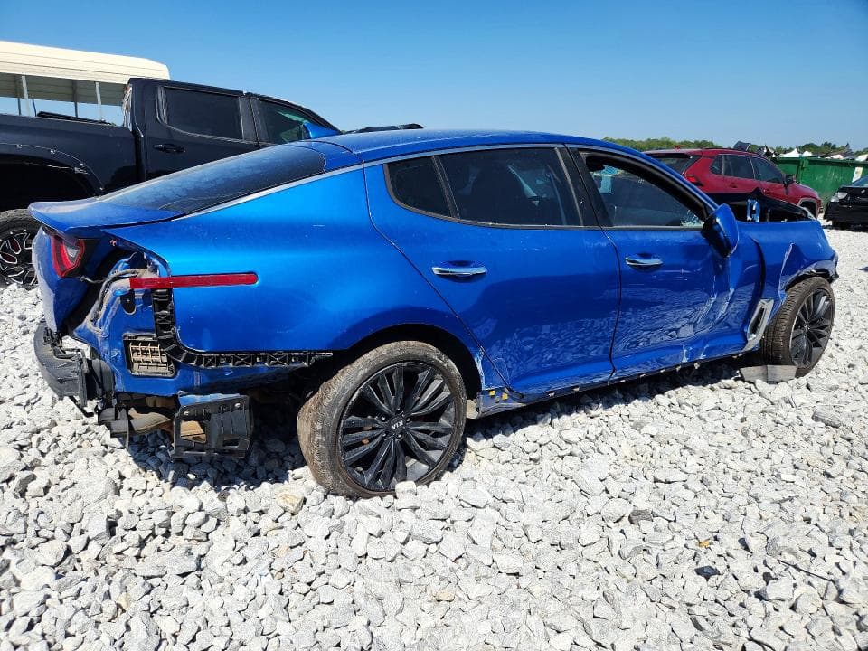 2019 KIA STINGER BASE 3