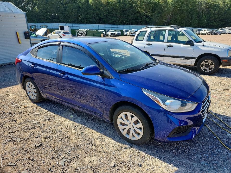 2021 HYUNDAI ACCENT SE 4