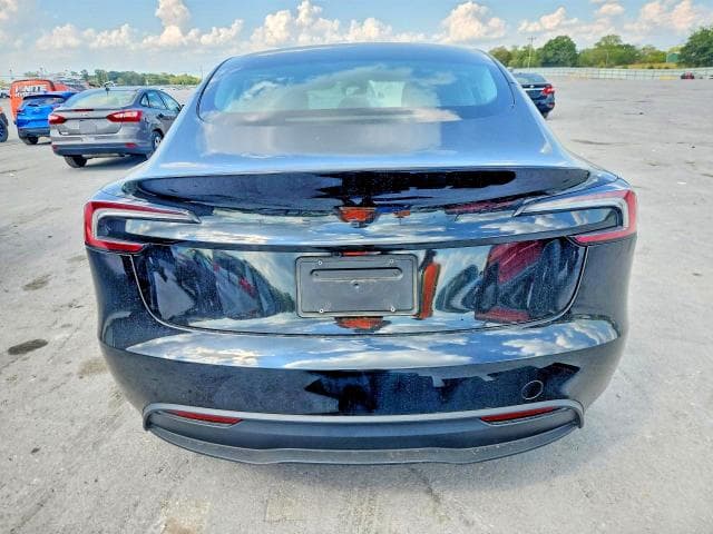 2026 TESLA MODEL 3 6
