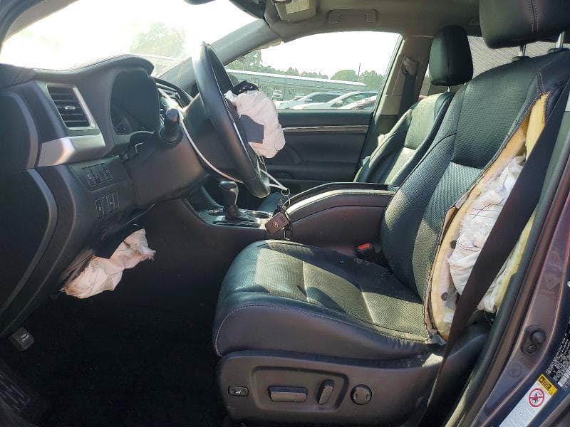 2019 TOYOTA HIGHLANDER LIMITED 7