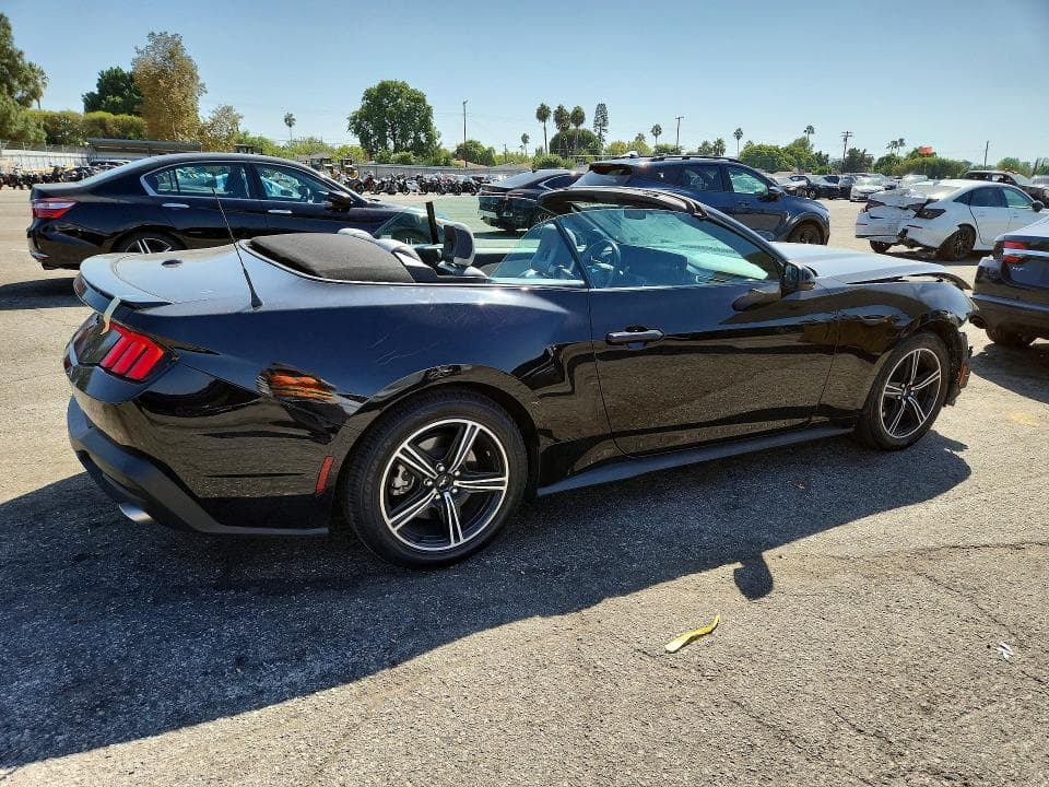 2024 FORD MUSTANG 3