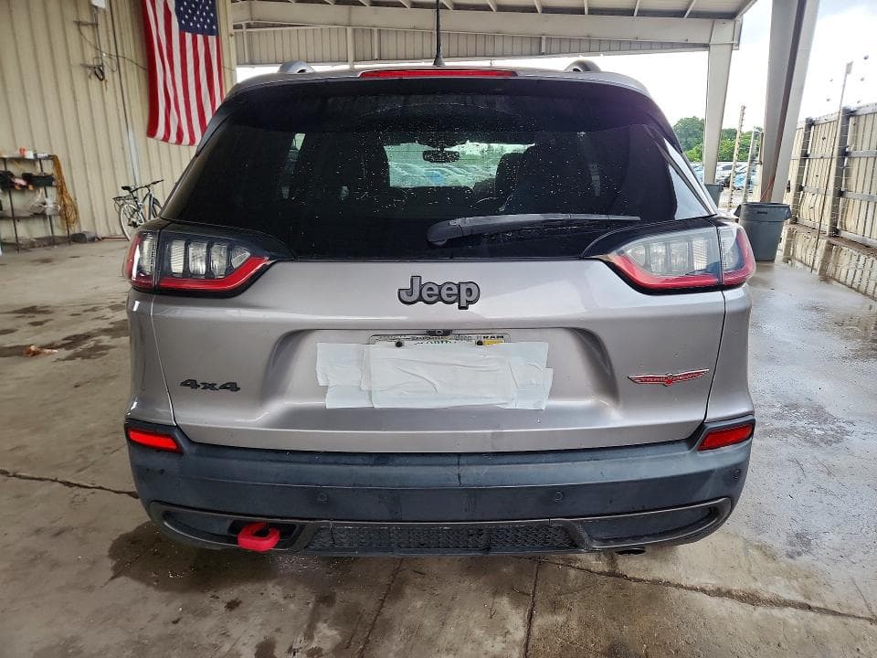 2019 JEEP CHEROKEE TRAILHAWK 6