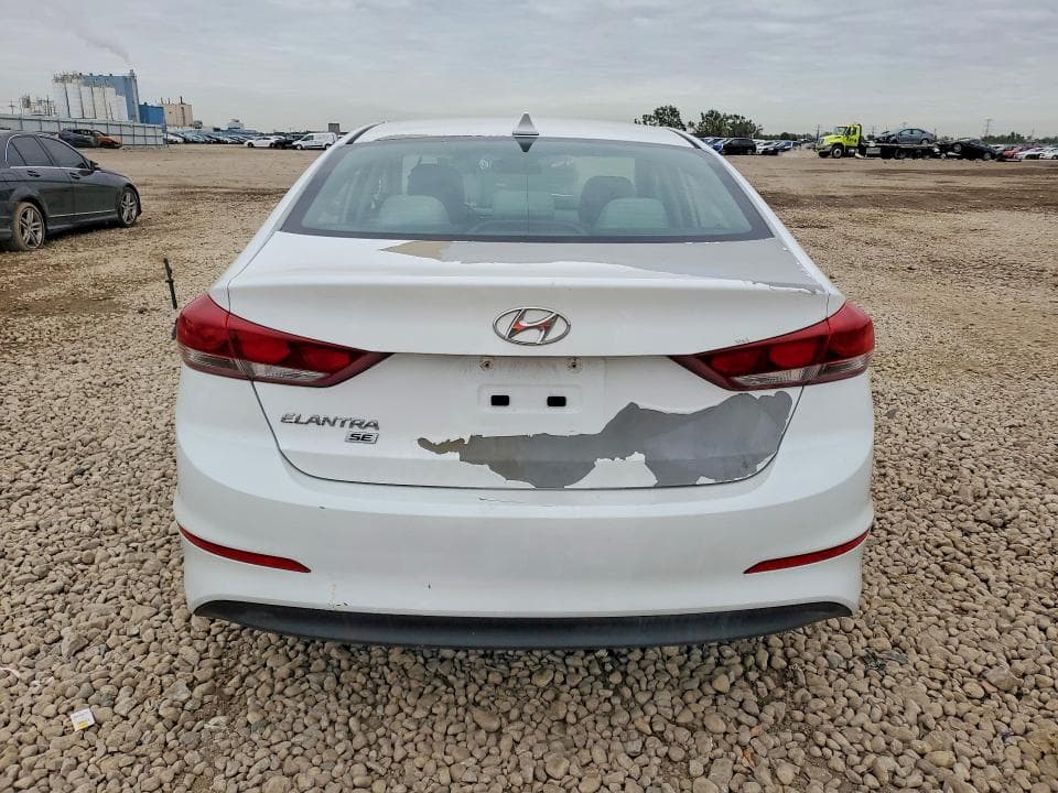 2017 HYUNDAI ELANTRA SE 6