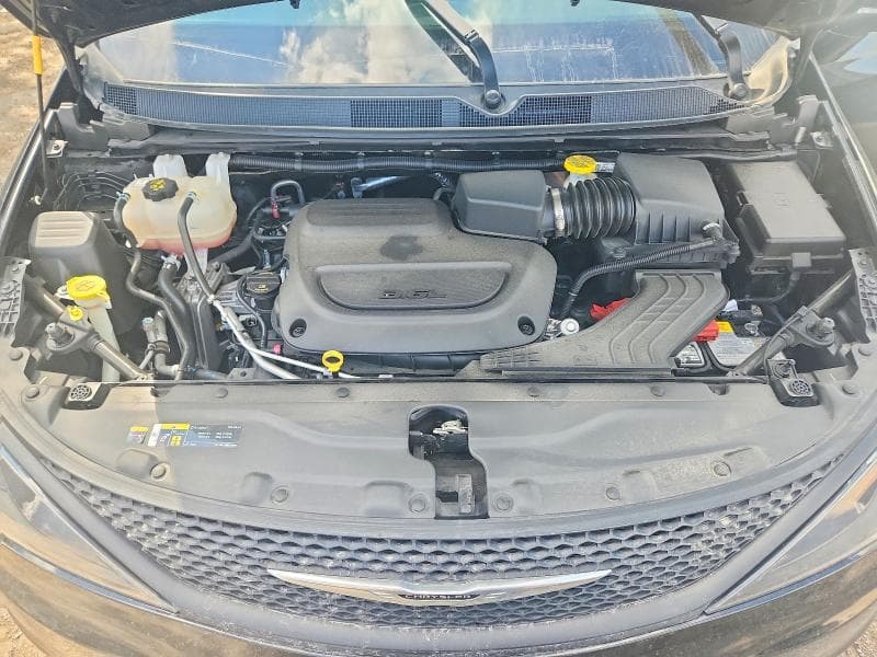 2025 CHRYSLER GRAND CARAVAN SXT 12