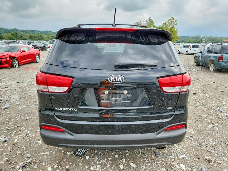 2017 KIA SORENTO LX V6 6