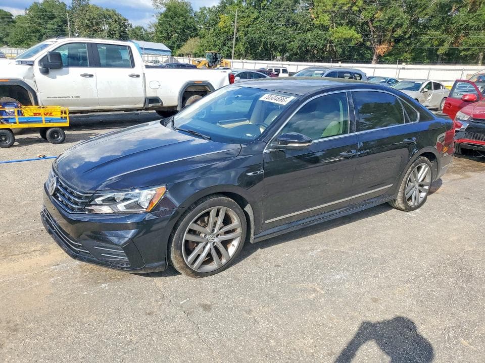 2017 VOLKSWAGEN PASSAT R-LINE