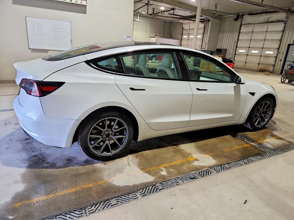 2021 TESLA MODEL 3 3