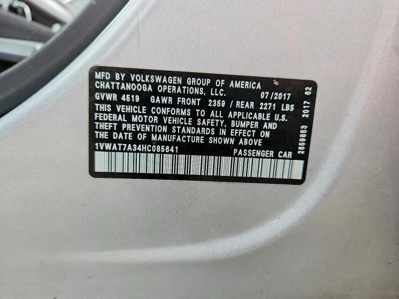 2017 VOLKSWAGEN PASSAT S 12