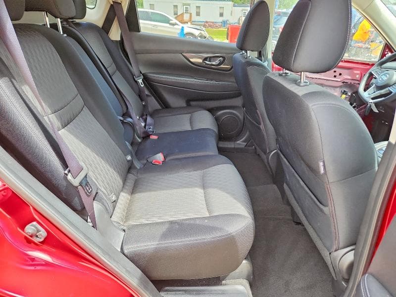 2017 NISSAN ROGUE SV 11