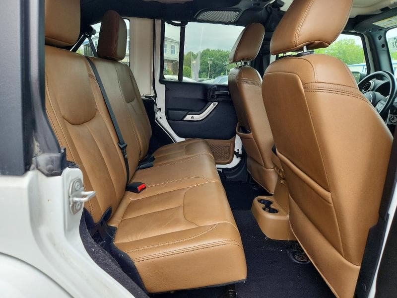 2018 JEEP WRANGLER UNLIMITED SAHARA 11