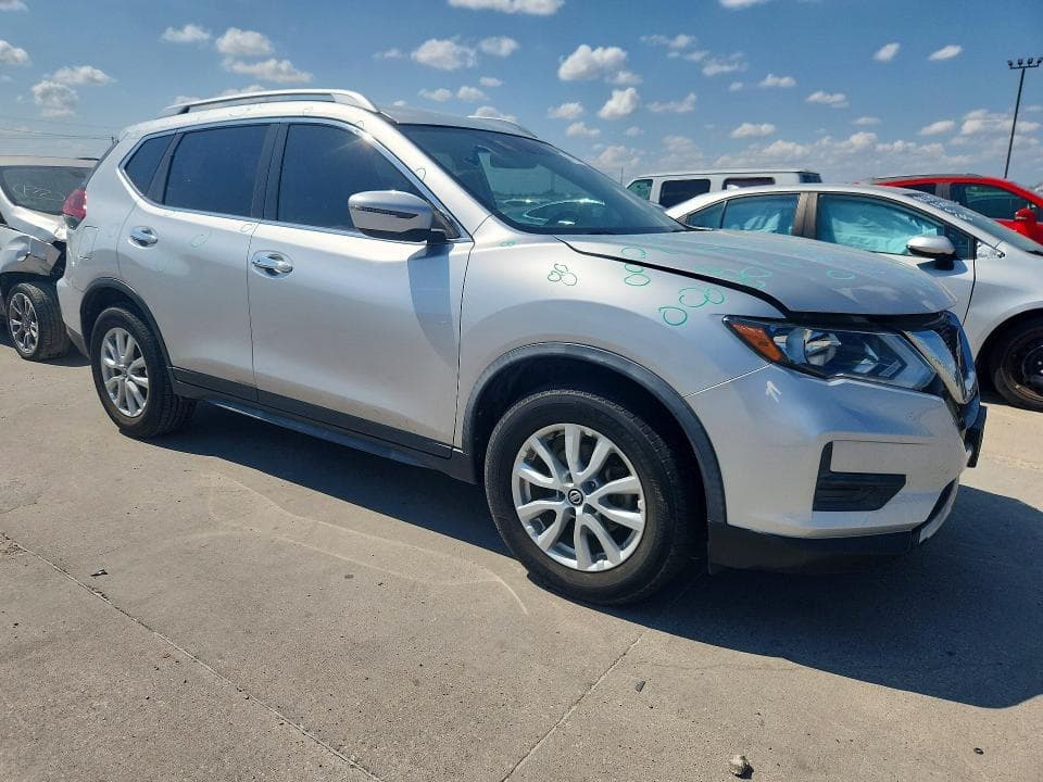 2018 NISSAN ROGUE SV 4