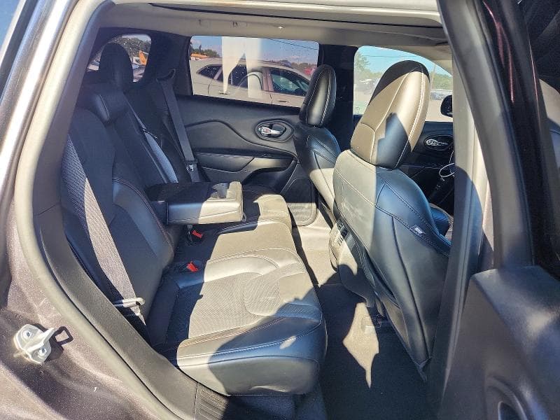 2021 JEEP CHEROKEE TRAILHAWK 10