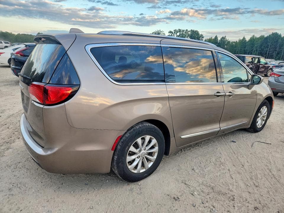 2018 CHRYSLER PACIFICA TOURING L PLUS 3