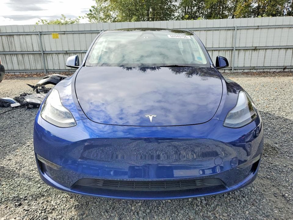 2024 TESLA MODEL Y 5