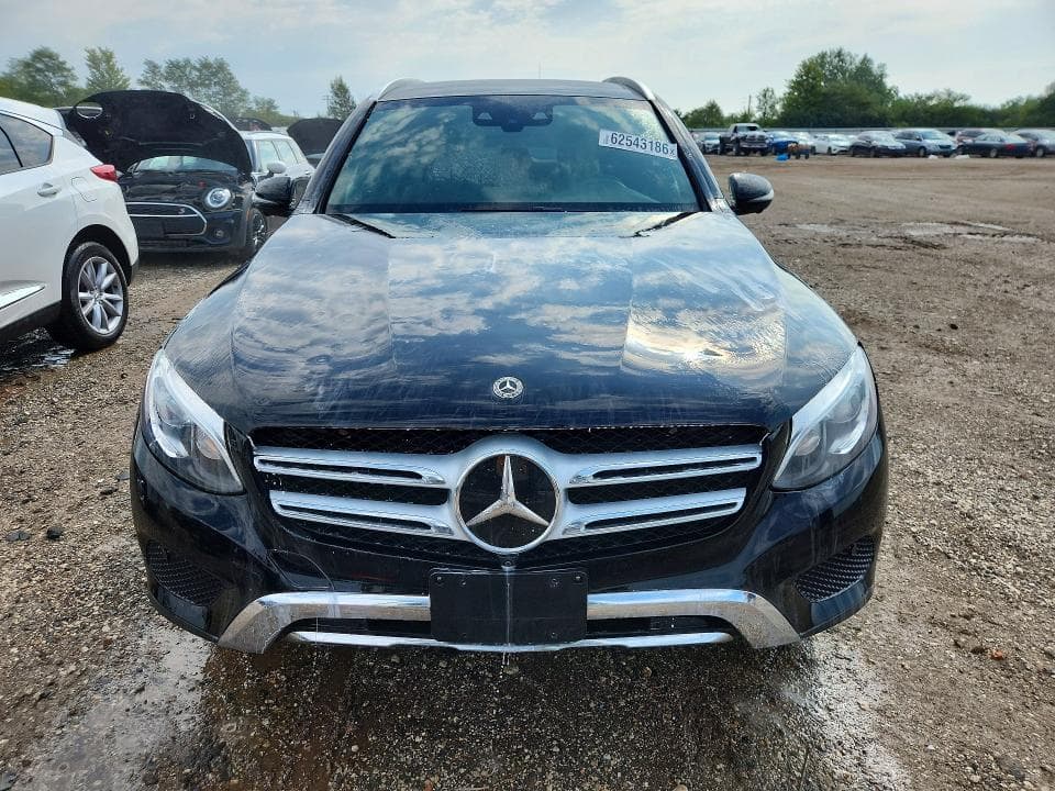 2018 MERCEDES-BENZ GLC 300 4MATIC 5