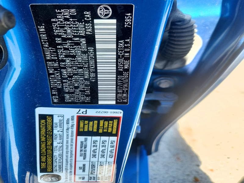 2017 TOYOTA CAMRY SE 12