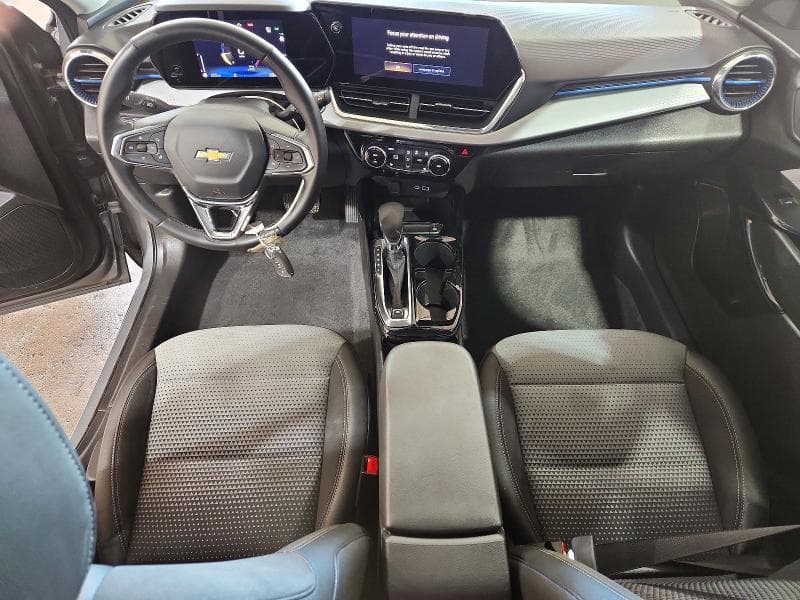 2025 CHEVROLET TRAX 1LT 8
