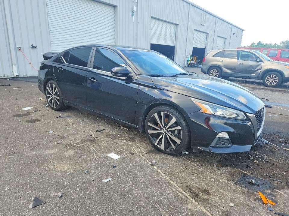 2020 NISSAN ALTIMA SR 4
