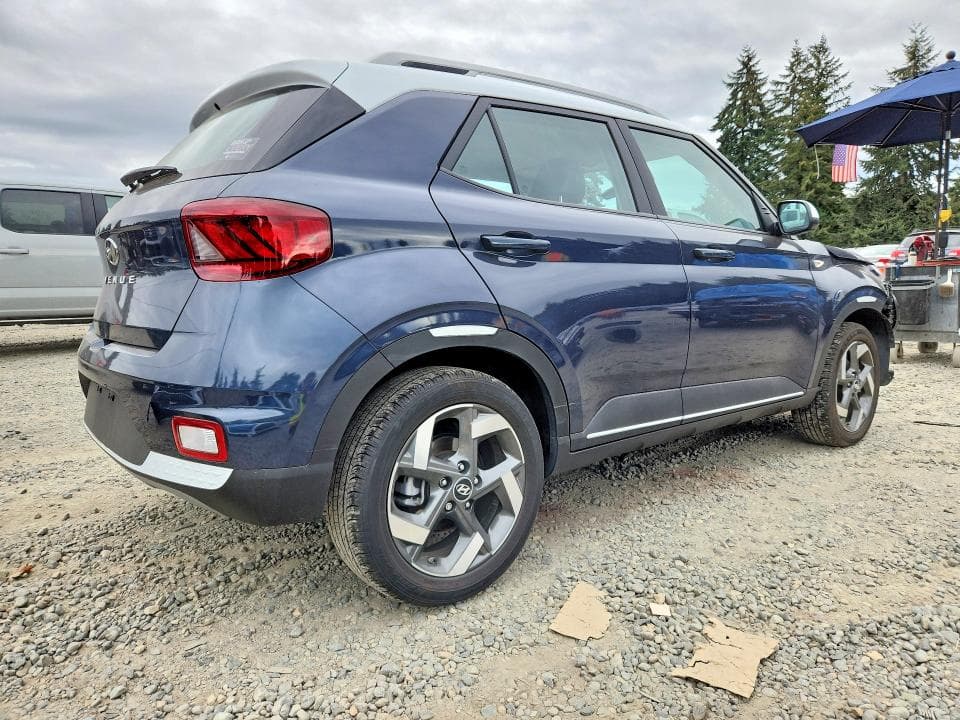 2024 HYUNDAI VENUE LIMITED 3