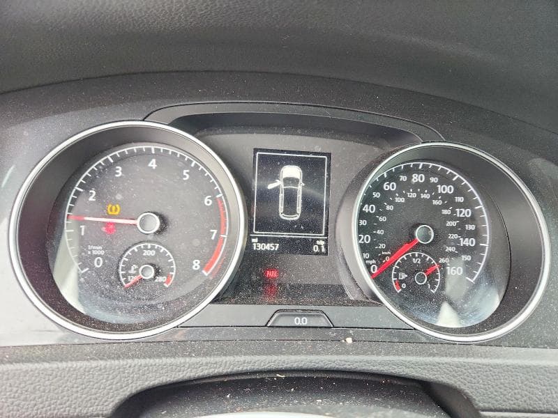 2019 VOLKSWAGEN GOLF ALLTRACK S 9