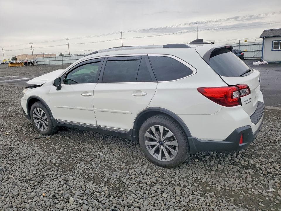 2018 SUBARU OUTBACK TOURING 2