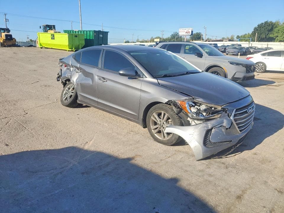 2018 HYUNDAI ELANTRA SEL 4