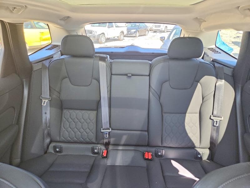 2026 VOLVO XC60 PLUS 10