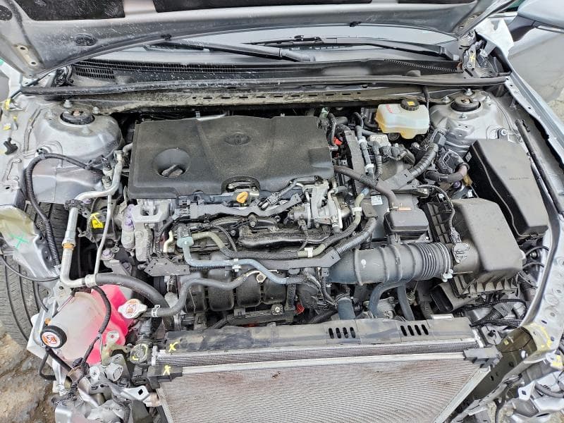 2020 TOYOTA CAMRY SE 11