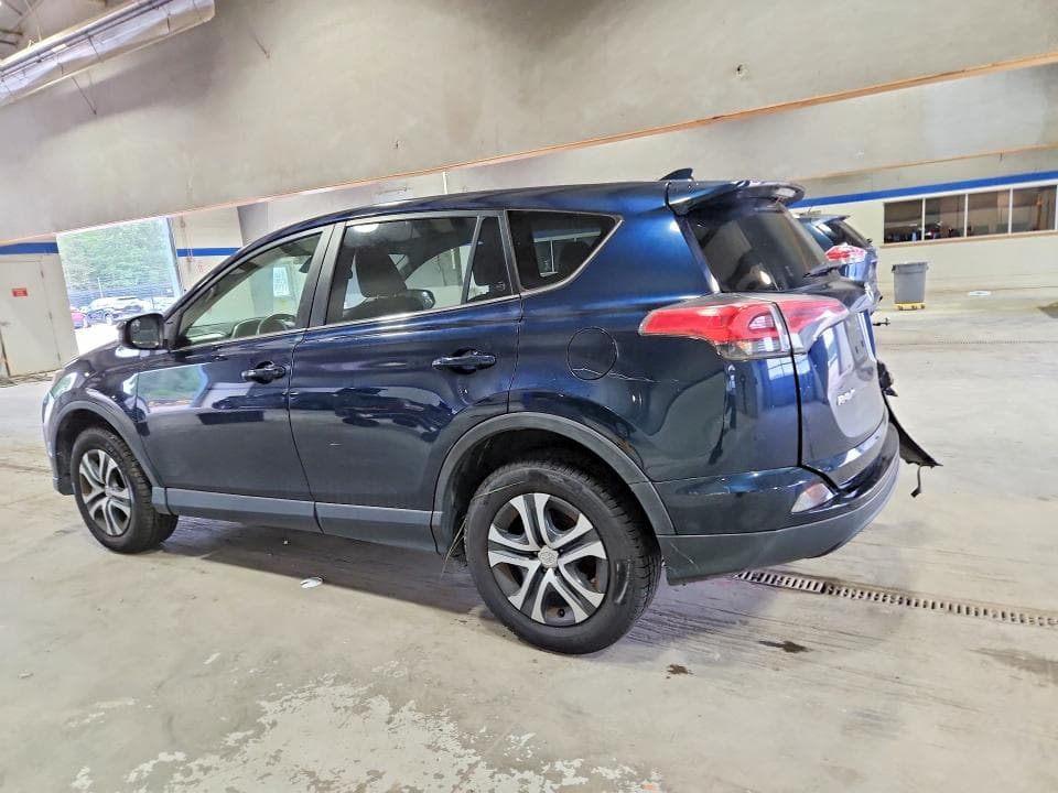 2017 TOYOTA RAV4 LE 2