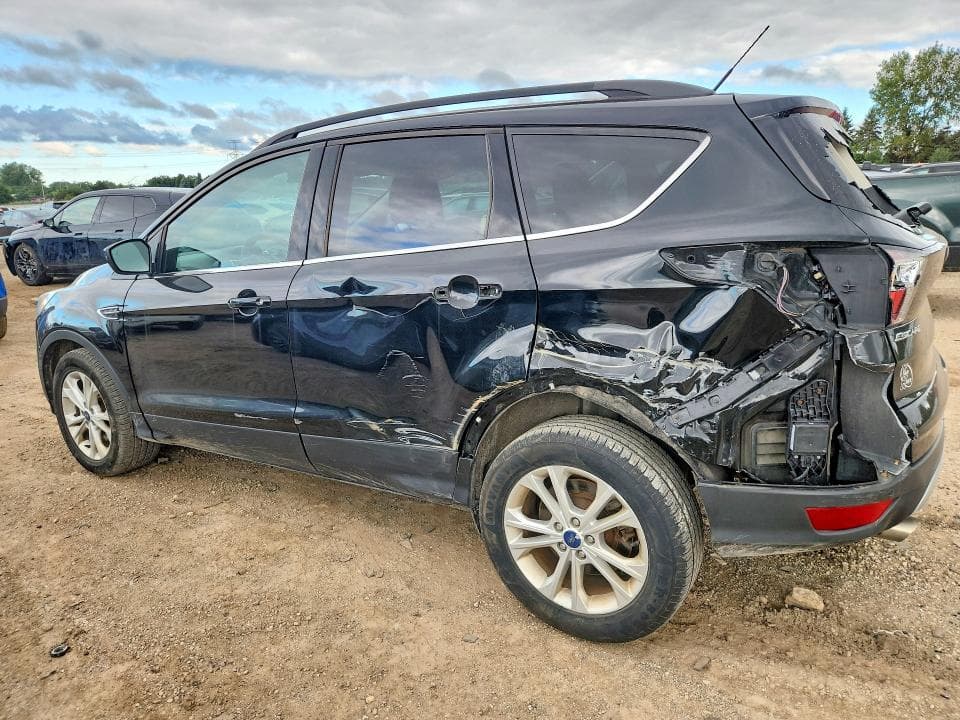 2017 FORD ESCAPE SE 2