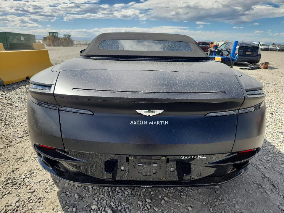 2019 ASTON MARTIN DB11 6