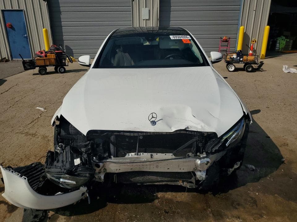 2017 MERCEDES-BENZ E 300 4MATIC 5