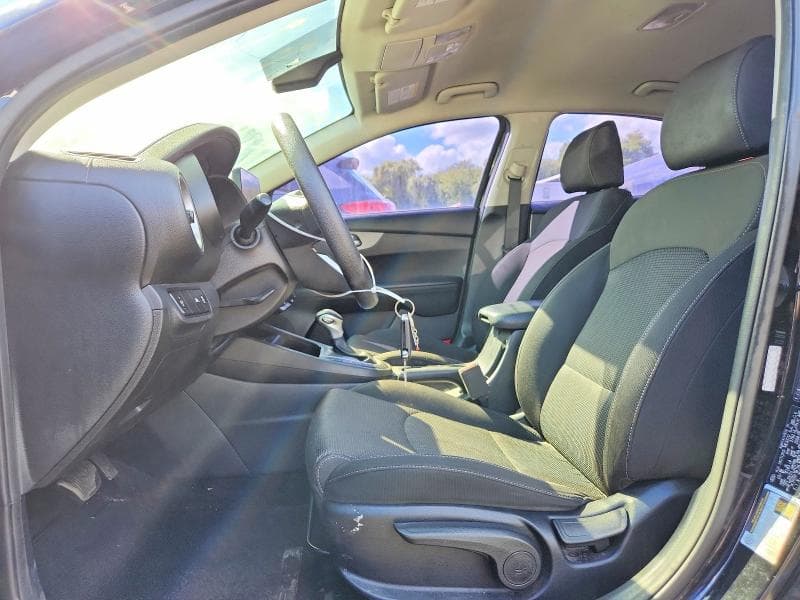 2019 KIA FORTE LXS 7