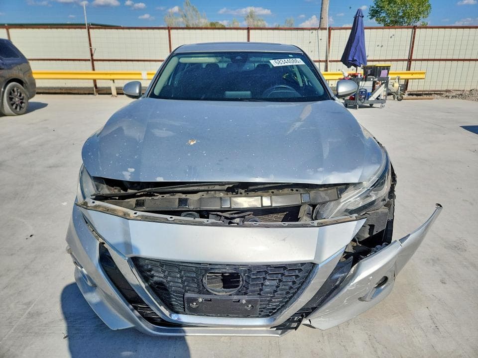 2019 NISSAN ALTIMA SV 5