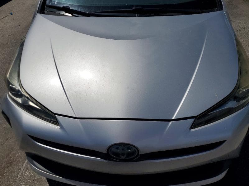 2019 TOYOTA PRIUS LE 11