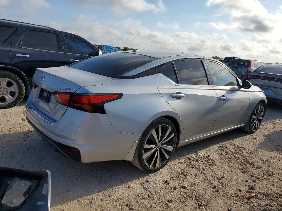 2019 NISSAN ALTIMA SR 3