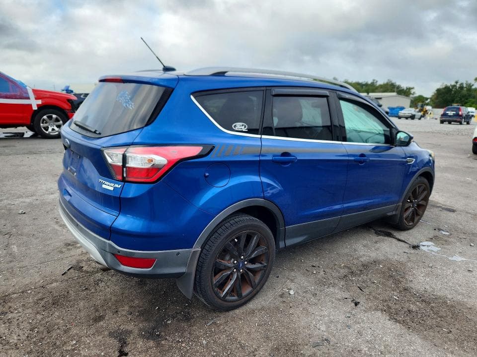 2017 FORD ESCAPE TITANIUM 3