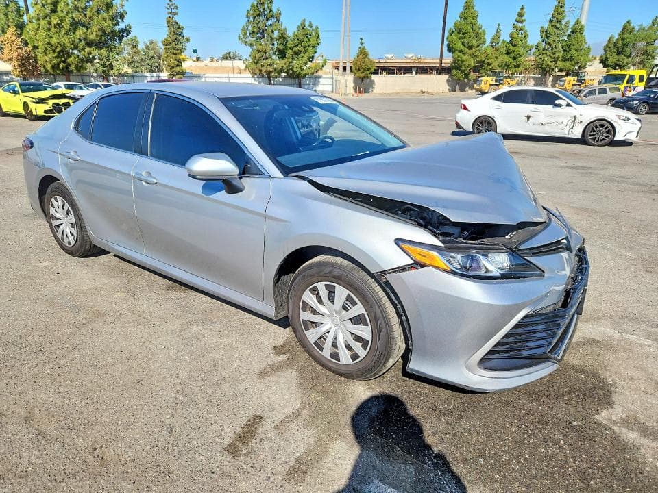 2024 TOYOTA CAMRY LE 4