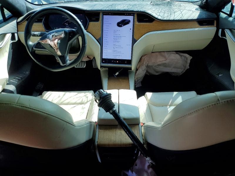 2020 TESLA MODEL S 8