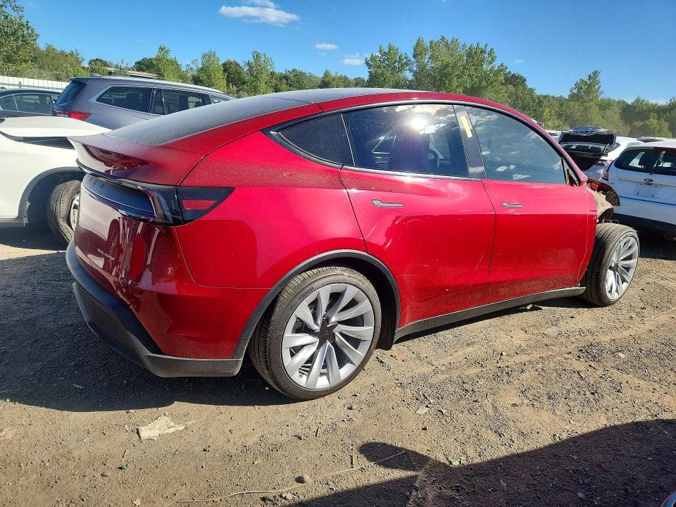 2026 TESLA MODEL Y 3