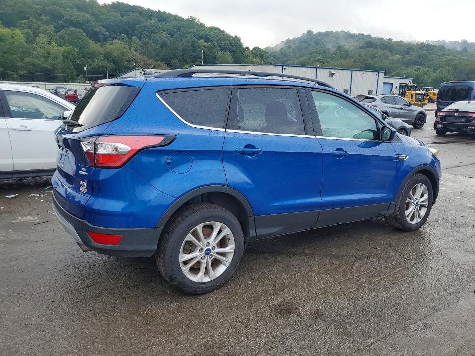 2017 FORD ESCAPE SE 3