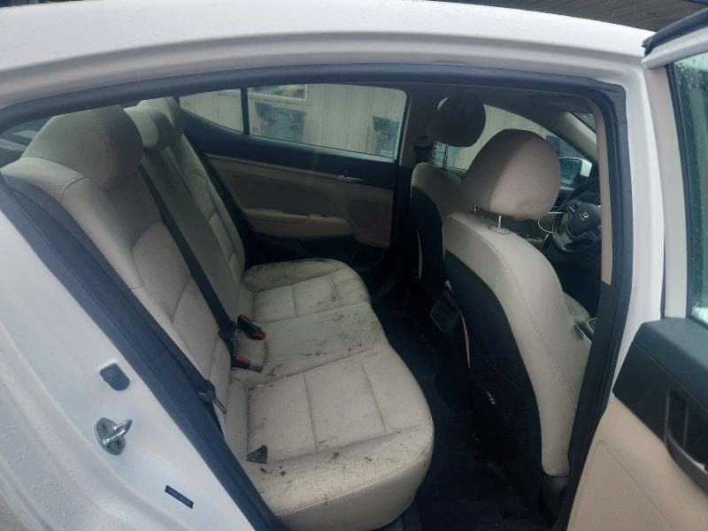 2017 HYUNDAI ELANTRA SE 10