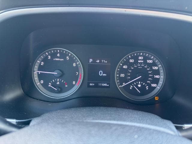 2020 HYUNDAI TUCSON SE 8