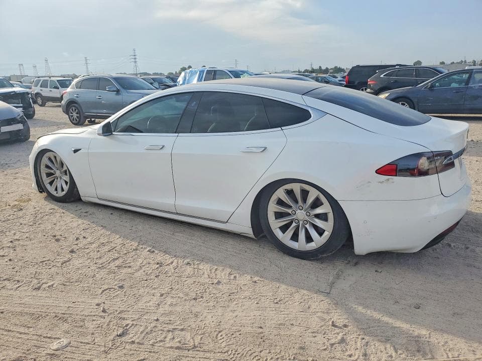 2020 TESLA MODEL S 2