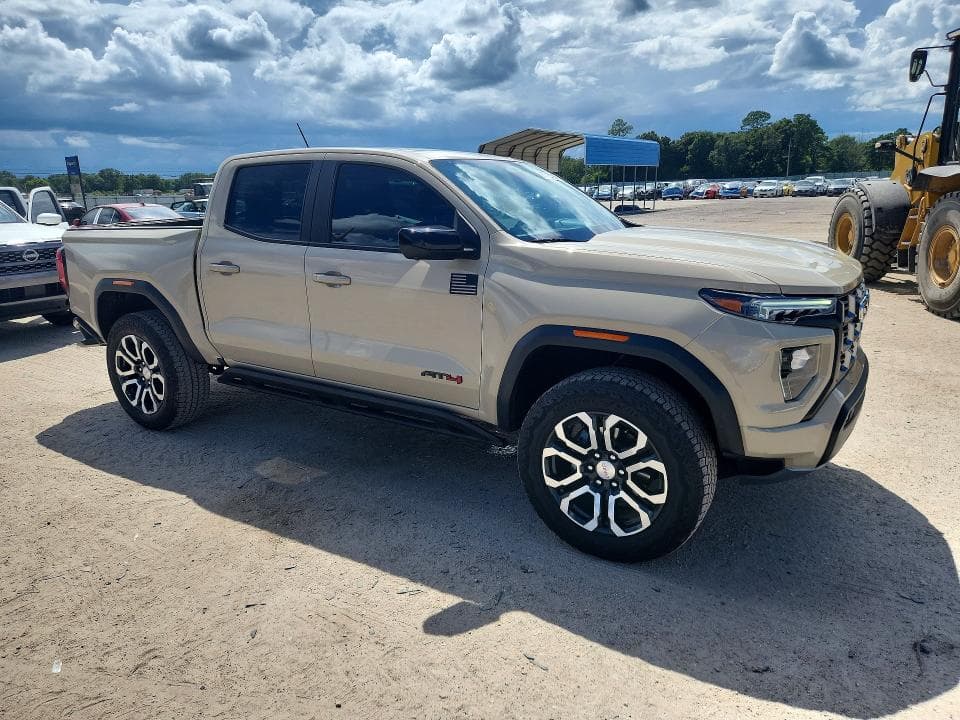 2024 GMC CANYON AT4 4